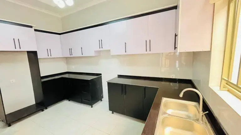 190 Millions: Iragurishwa-Kicukiro