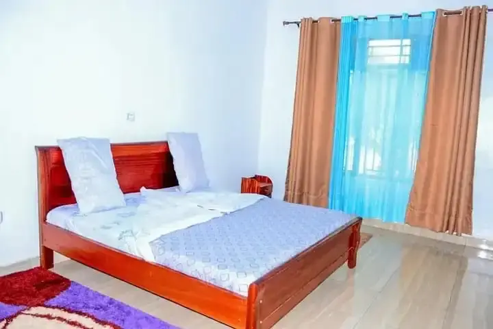 800 000Rwf: Irakodeshwa-Kicukiro