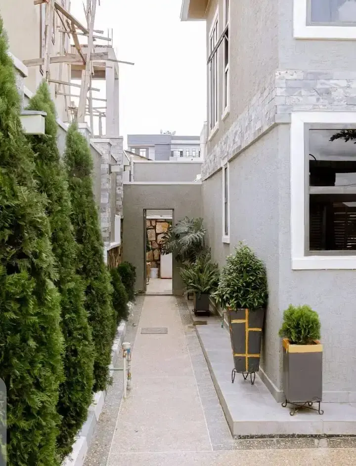 230 Millions: Iragurishwa-Kicukiro