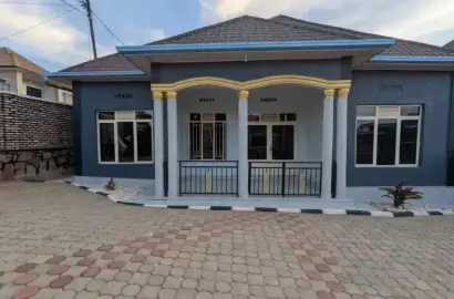 400 000Rwf: Irakodeshwa-i Kanombe