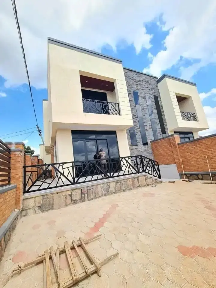 R416-800 000 Rwf: Irakodeshwa-Kicukiro