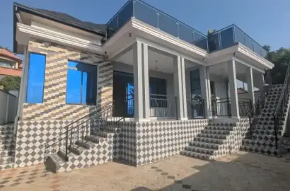 700 000Rwf: Irakodeshwa-Kabeza