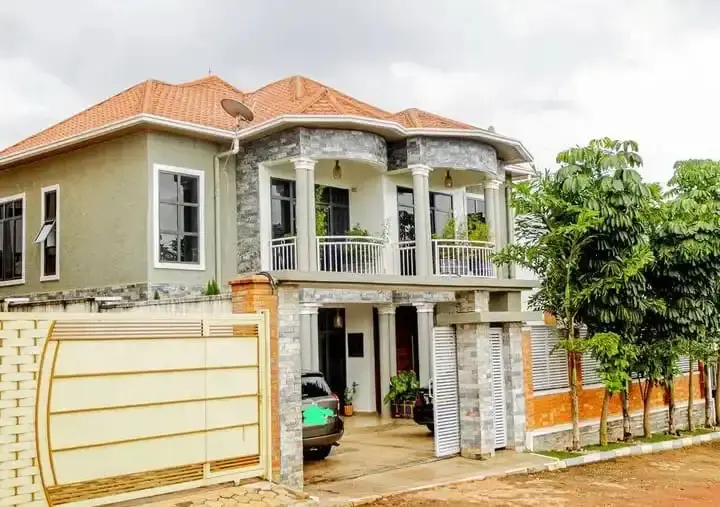 230 Millions: Iragurishwa-Kicukiro