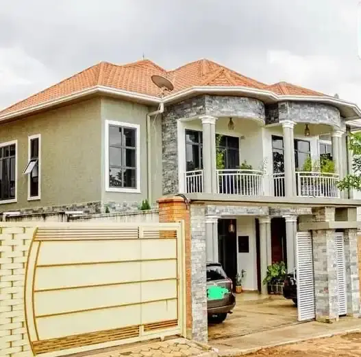 230 Millions: Iragurishwa-Kicukiro